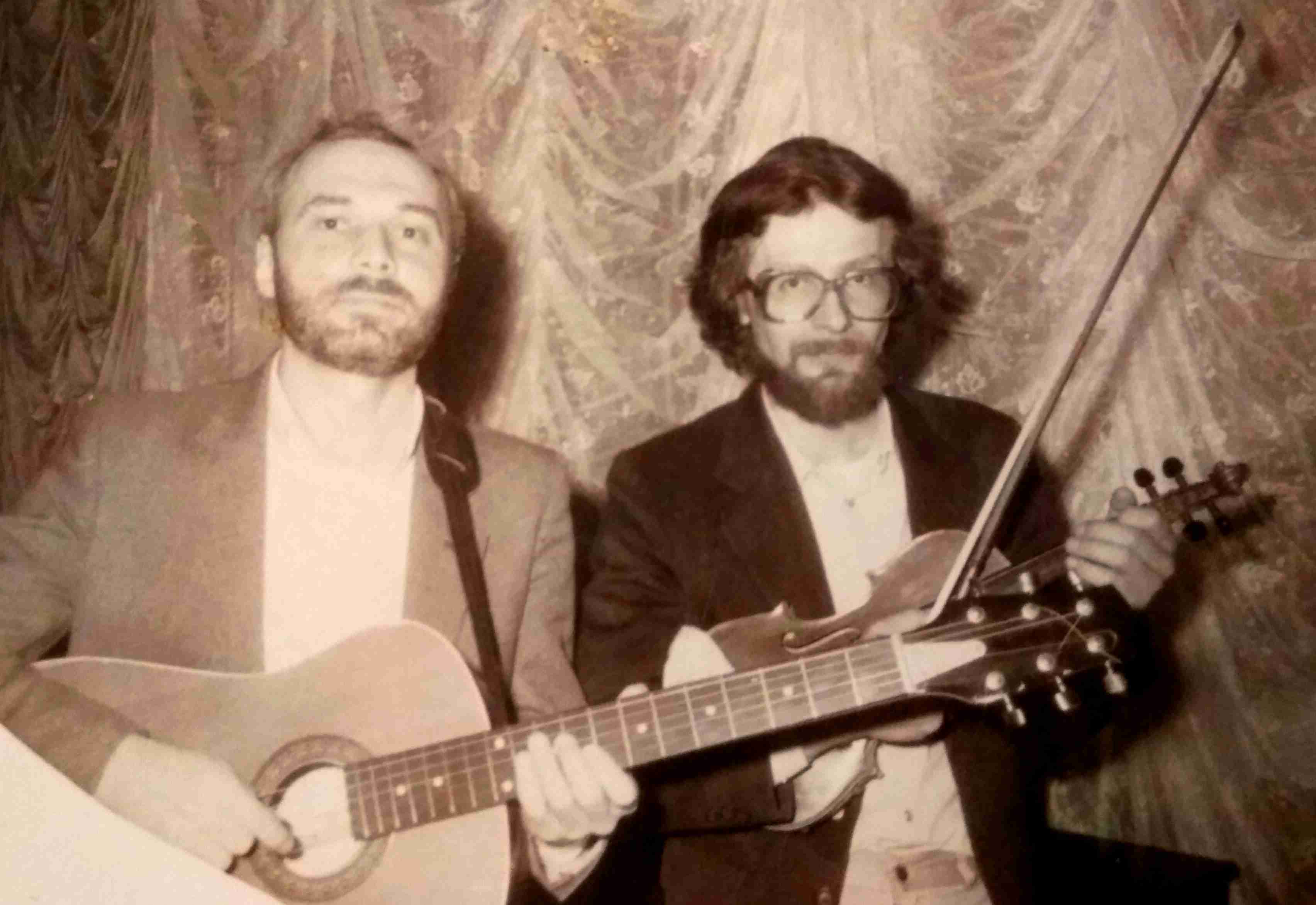Андрей Звонников (со скрипкой), 90-е годы
